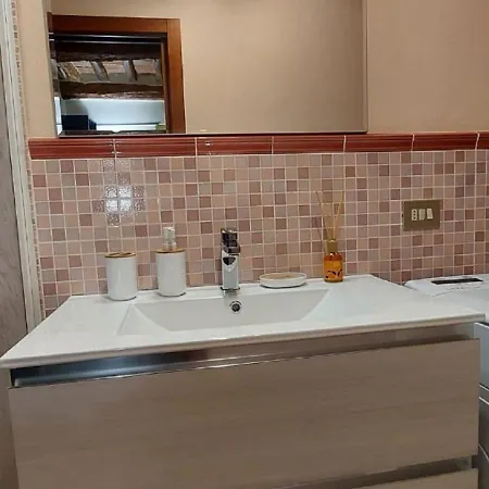 Cor Magis Kamullia - 200 Meters From The Historic Center And Close To The Train Station Apartmán